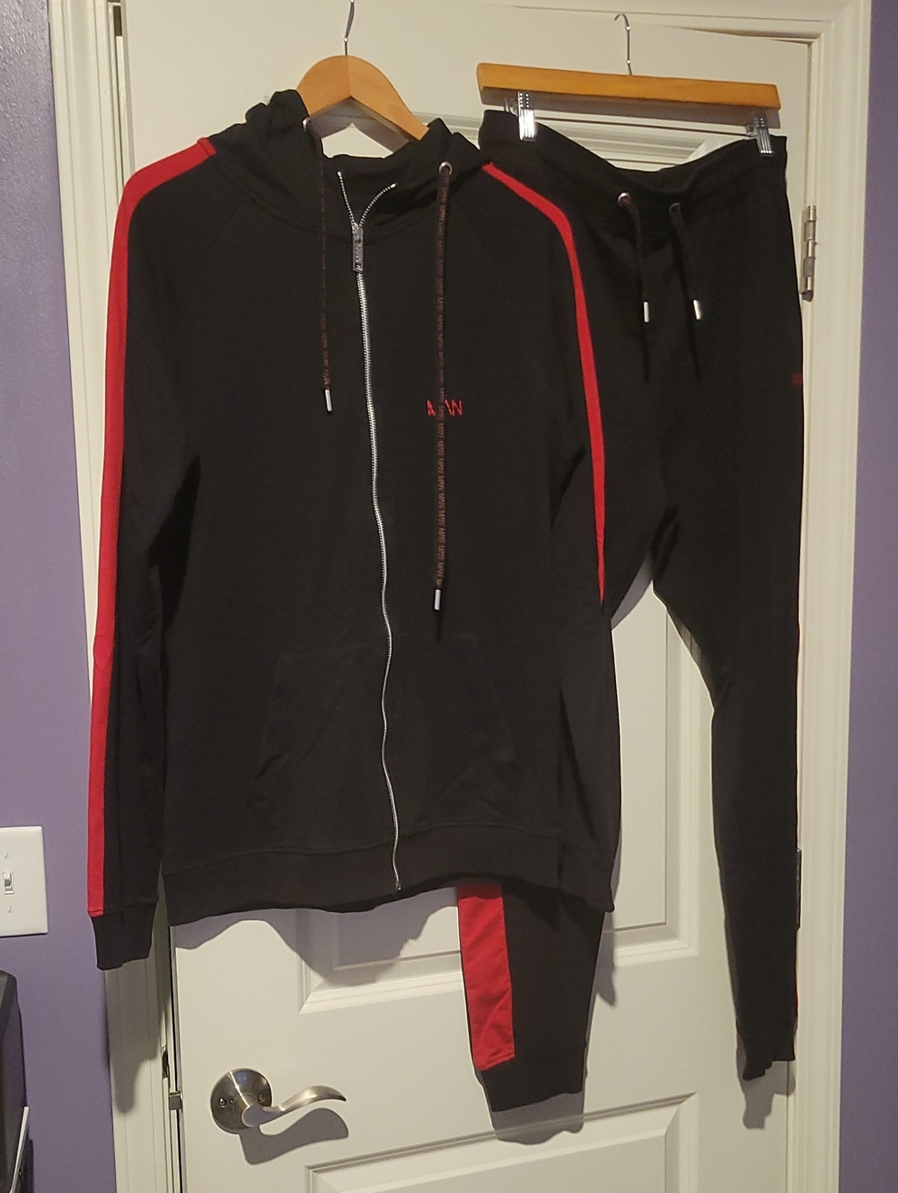 BoohooMAN Black Zip Hoodie and Jogger Set.